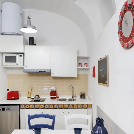 O' Panaro Ai Spagnoli By Wonderful Italy * 那不勒斯